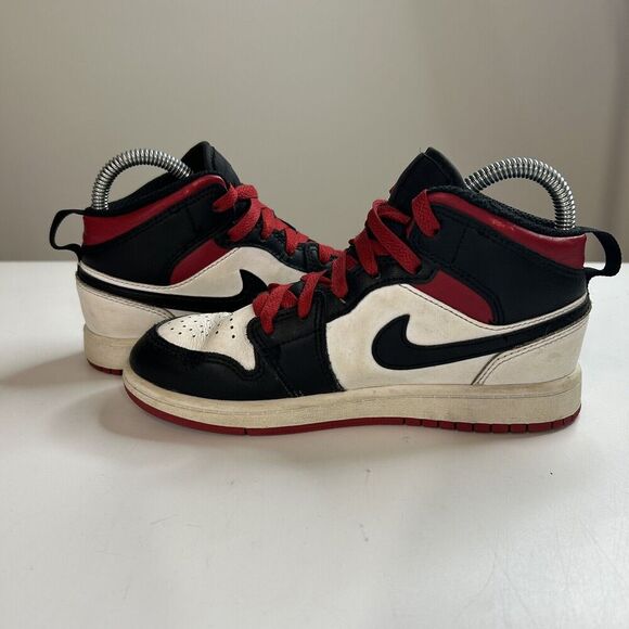Nike Air Jordan 1 Retro GS Old Love Sz 1Y 307383-102 Black Toe Bred Chicago - Picture 5 of 8